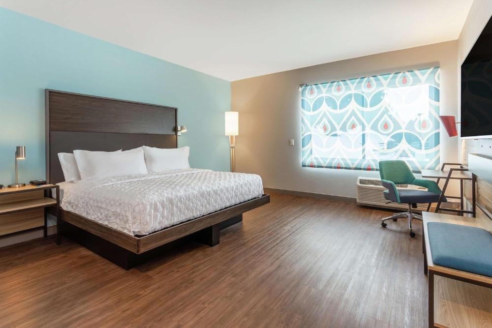 Room image 3